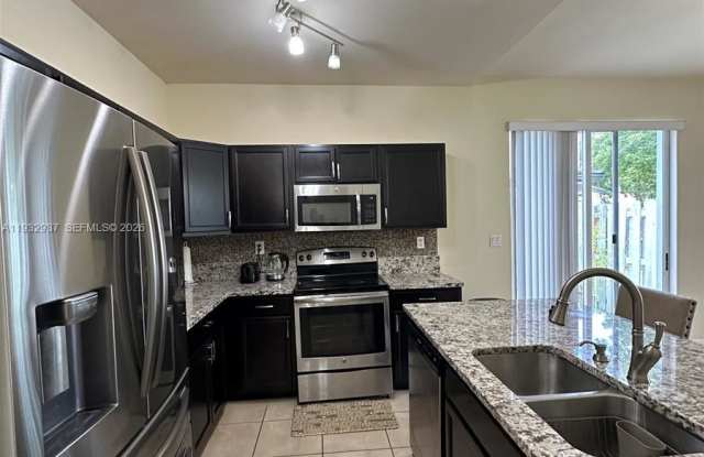 133 Southeast 28th Terrace photos photos