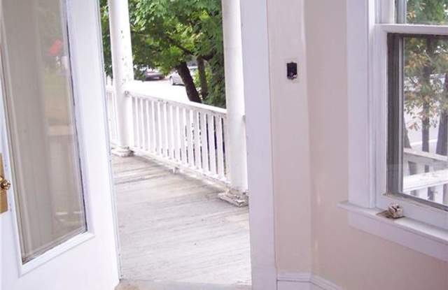 341 Valley Street Gallery 4