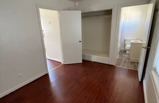 1665 Sycamore Street #A Upstairs - 1 Gallery 3