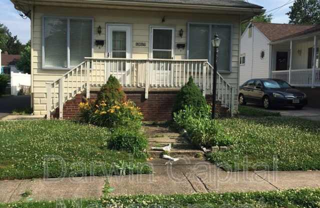 1917 West High Street - A photos photos