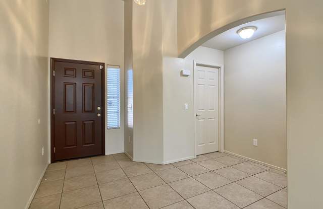 11253 W DAVIS Lane Gallery 3