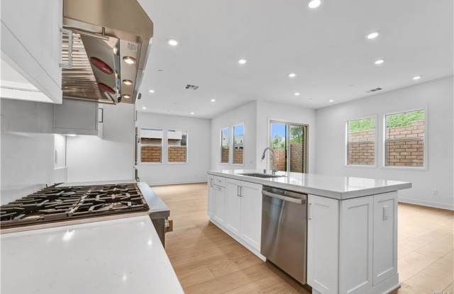 1305 Hollyleaf Terrace - 1305 Hollyleaf Terrace, Montebello, CA 90640