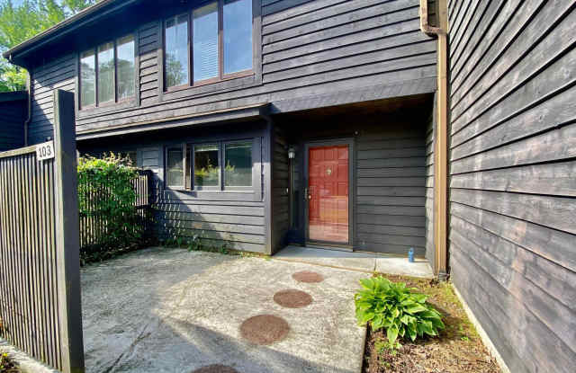 103 Crawford Creek Drive Gallery 1