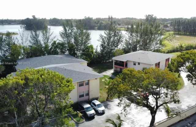 3 bed 2 bath apartment just renewed - 11505 Northwest 22nd Avenue, Westview, FL 33167