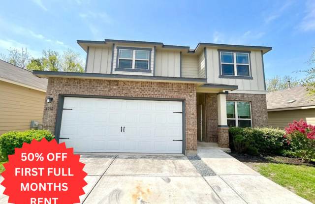 *MOVE IN SPECIAL* Comfort & Convenience – 2-Story Home with Fenced Backyard! Gallery 1