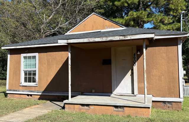 Updated 2-bedroom, 1-bath house in North Little Rock Gallery 1
