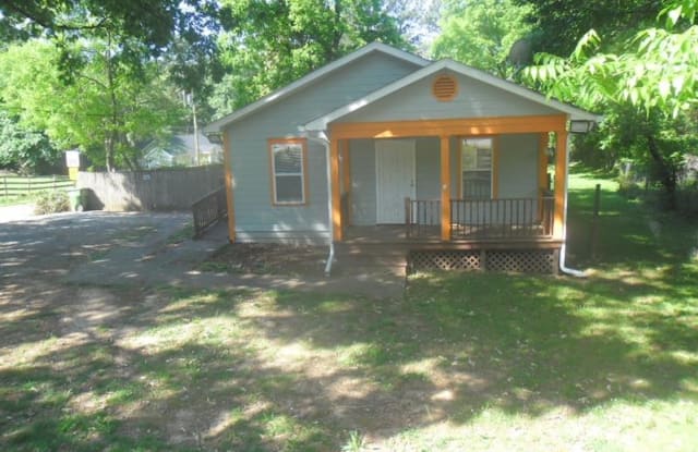 919 Bouldercrest Drive SE - 919 Bouldercrest Drive Southeast, Atlanta, GA 30316