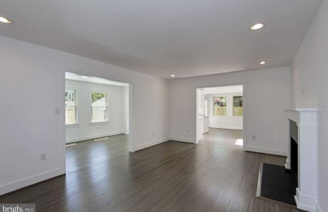 4436 48TH STREET NW Gallery 3