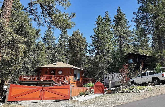 1916 Teton Way - 1916 Teton Way, Pine Mountain Club, CA 93225