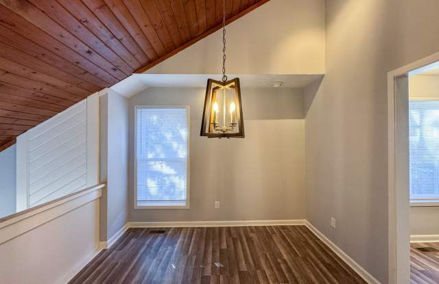 Charming 3 Bed, 2 Bath Tri-Level Home Gallery 4