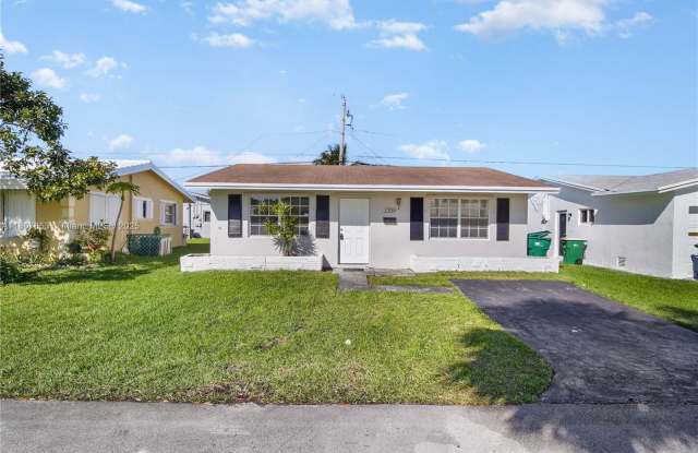 2709 Northwest 54th Street photos photos