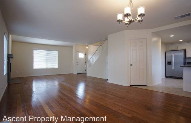 381 Delaware St. Gallery 2