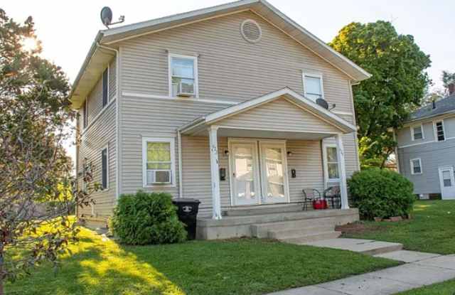 Newly remodeled 2 Bedroom Duplex photos photos