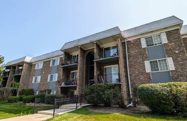 1505 North Windsor Drive - 1Unit 305 - 1505 North Windsor Drive, Arlington Heights, IL 60004