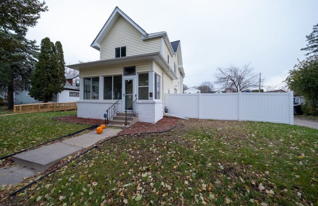 1414 Xerxes Ave. N. - 1414 North Xerxes Avenue, Minneapolis, MN 55411