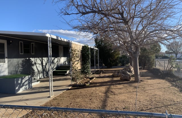 2790 Leland Ln - 2790 Leland Lane, New Kingman-Butler, AZ 86409