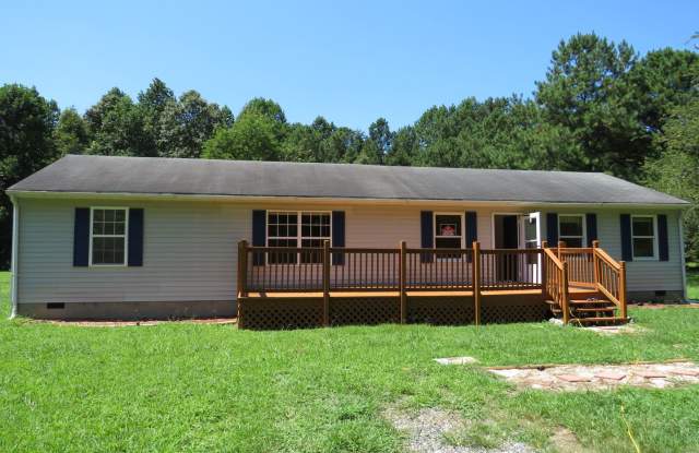 3 Bedroom 2 Bath home on 1 acre - 109 Mantua Road, Lancaster County, VA 22503
