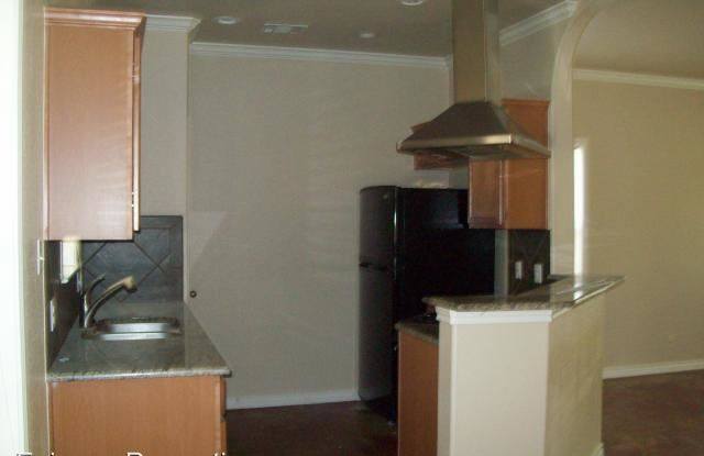 408 Nelray Unit A Gallery 2