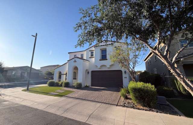 Gorgeous Home for Rent in Eastmark! Gated Community!! Gallery 4