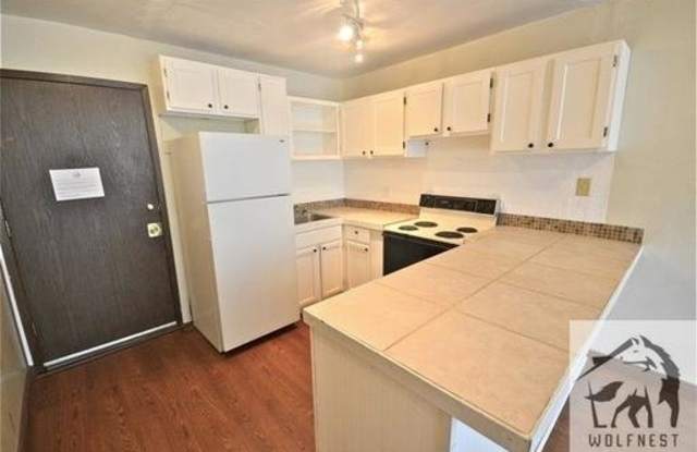 752 South 400 East - 752 S 400 E, Salt Lake City, UT 84111