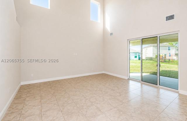 10976 SW Tessili Way Gallery 4