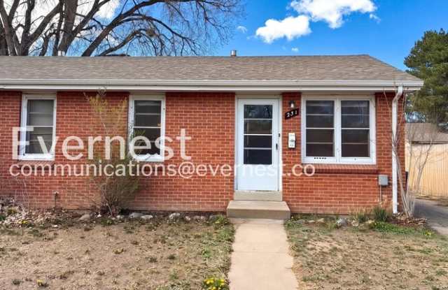 231 North Roosevelt Avenue photos photos