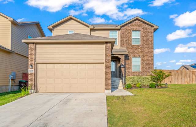 Spacious 5 Bed, 3.5 Bath Home | Game Room, Corner Lot & Near Lackland AFB photos photos