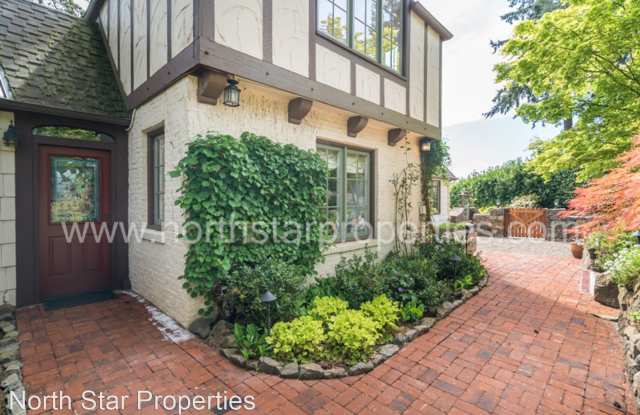 394 SW Edgecliff Rd. Gallery 3