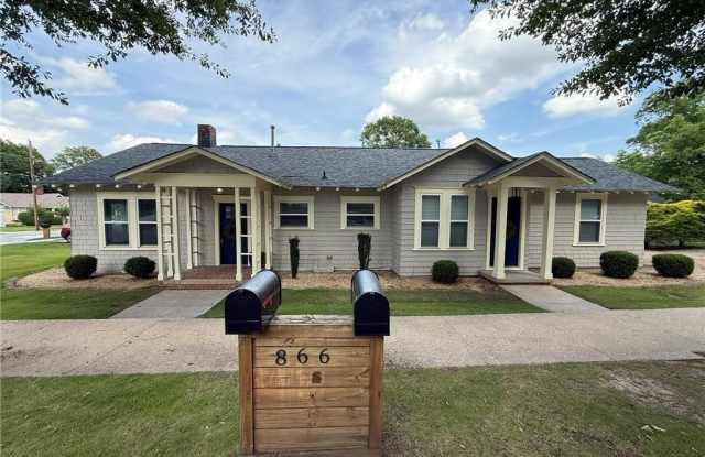 866 Custer Street photos photos