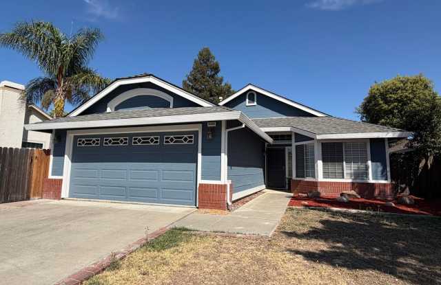 Home with solar !!!! Beautiful single story home across from Callison Elementary school. Gallery 1