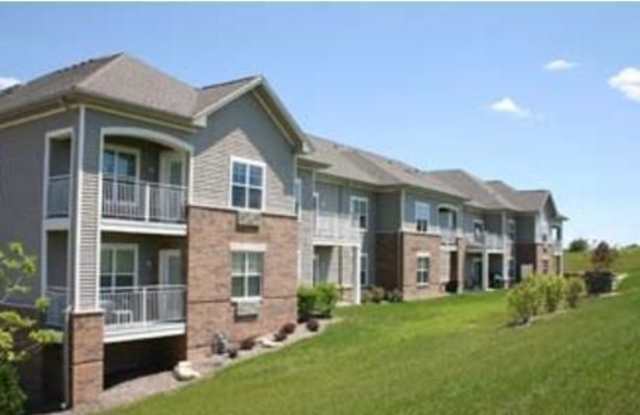 Hometown Grove Apartments photos photos