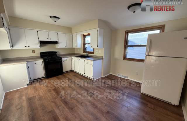 6578 N 73rd St - 6578 North 73rd Street, Milwaukee, WI 53223