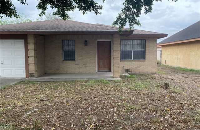 108 W La Quinta Drive Gallery 1