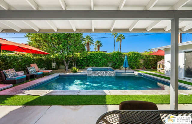 74367 Parosella St Gallery 1