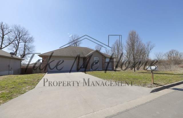 Charming 3 Bedroom photos photos