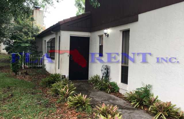 * APPLICATION PENDING.  DO NOT APPLY! *.3/2 Villa with pool in Tuscawilla** photos photos