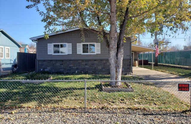 3 bedroom 1 bath *****Great location! photos photos
