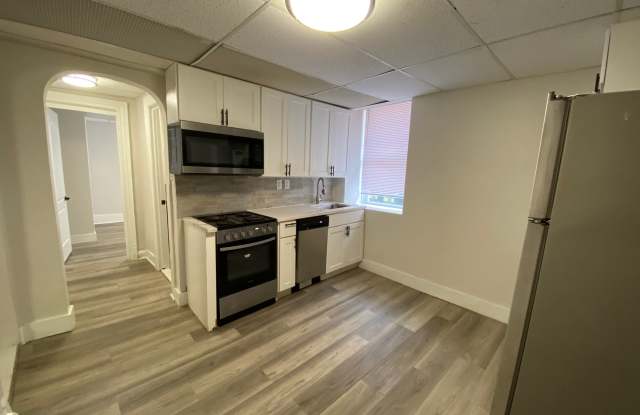 5608 Hudson AveApt 21 Gallery 2
