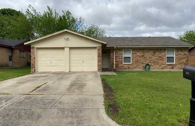 4921 Jordan Park Drive - 4921 Jordan Park Drive, Haltom City, TX 76117
