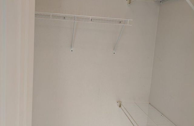 5142 Jasper St Gallery 4