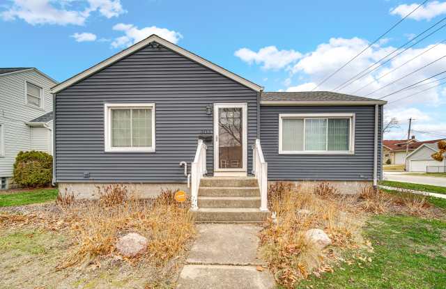 303 N Harvey St - 303 North Harvey Street, Griffith, IN 46319