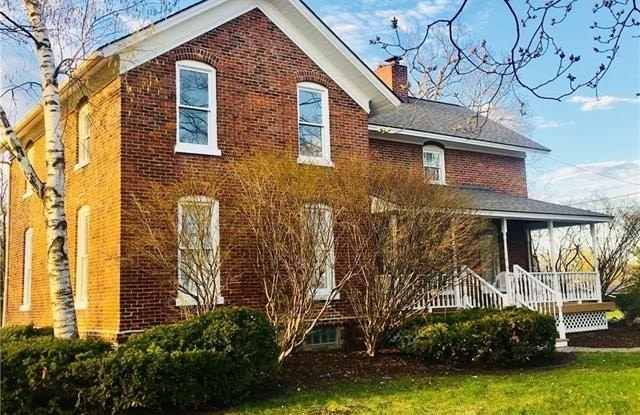 3920 E COMMERCE Road photos photos