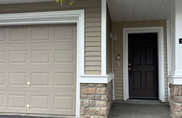 6443 Hazel Ave Se - 6443 Hazel Avenue Southeast, Auburn, WA 98092