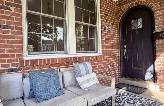 3843 Calvert Street NW Gallery 3