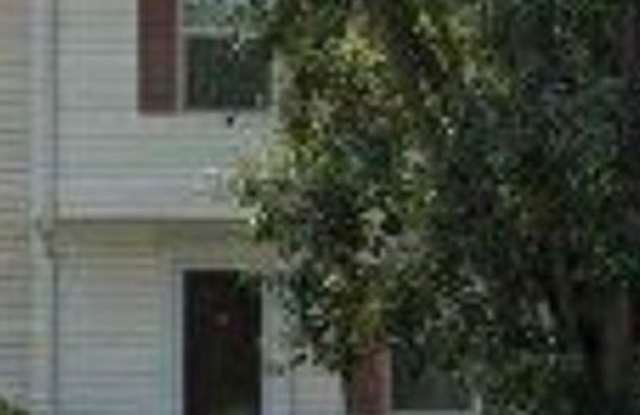 Spacious Townhome for Rent! Finished Basement! W/D! Available Now! photos photos