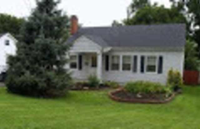 Pre-Leasing Now for Fall Semester 2026 photos photos