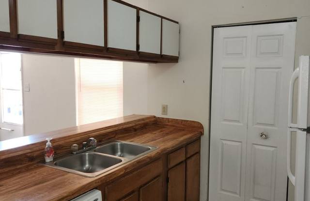 Sweet 2nd Story Condo - NEWPOINTE CONDO Gallery 4