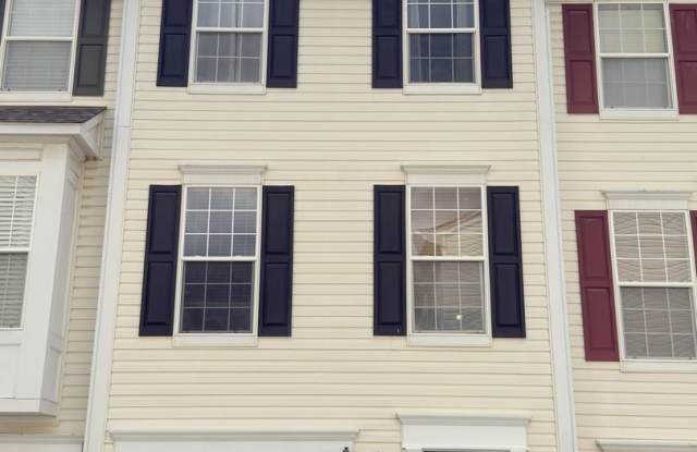 2 Bedroom, 2.5 Bath Garage Townhouse In Ashburn for Rent! photos photos