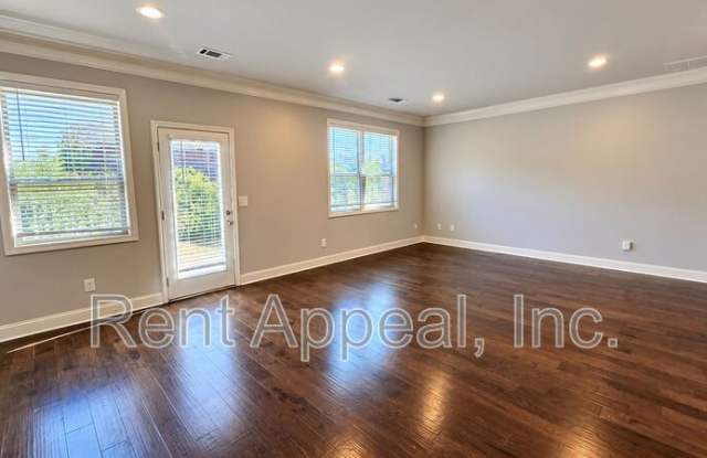 2590 Norwich Trace Gallery 3