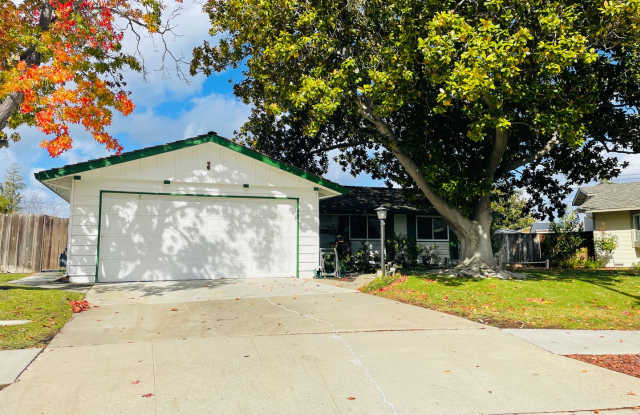 Beautiful 3bed/2ba house on Cul-de-sac. Great location with Cupertino Schools. photos photos